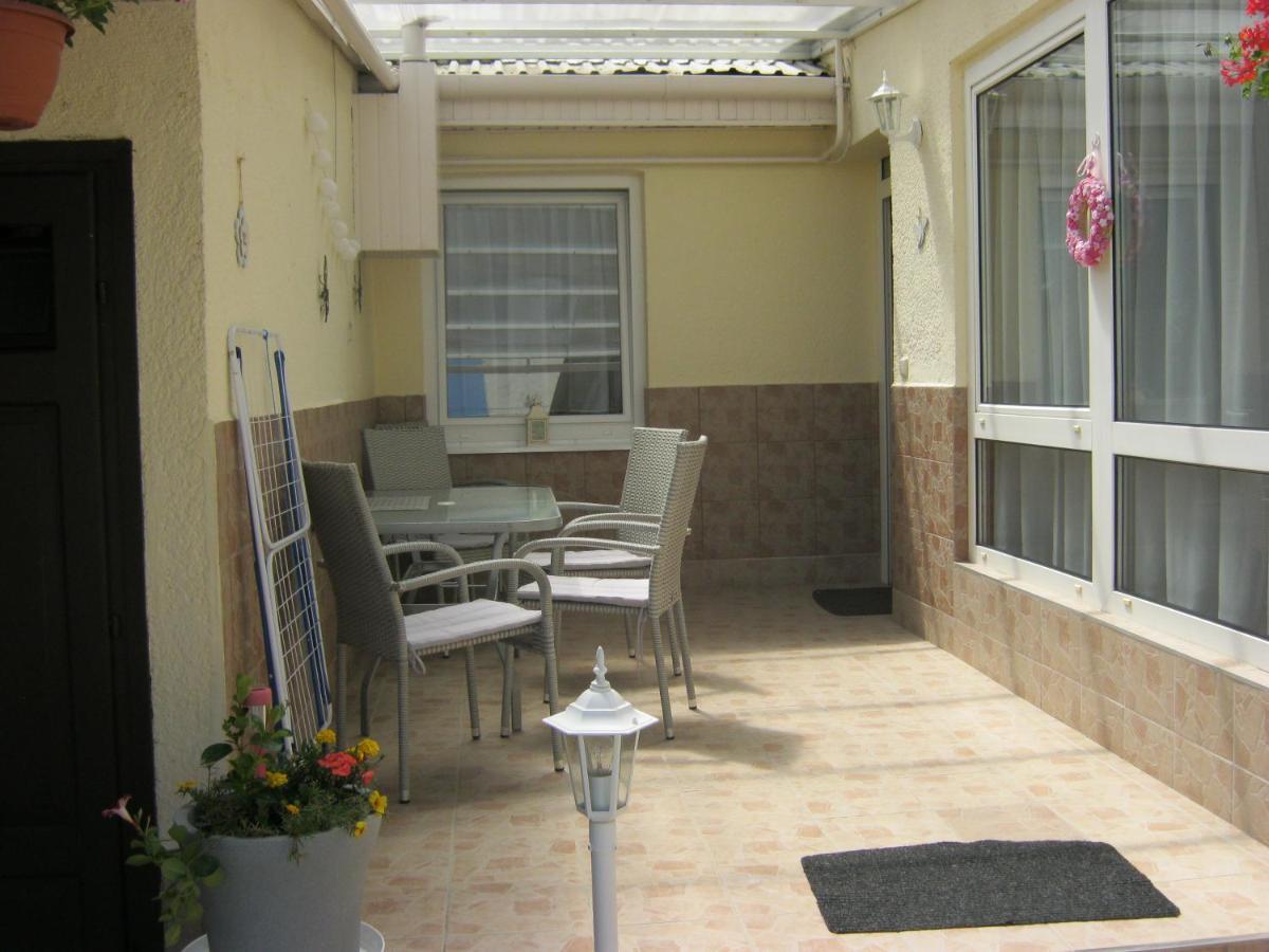 Kitti Apartman Balatonboglar Bagian luar foto
